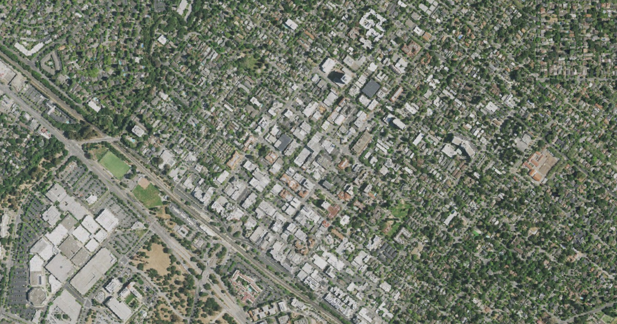Aerial view of the Equinix SV8 - Silicon Valley, Palo Alto site in Palo Alto, CA